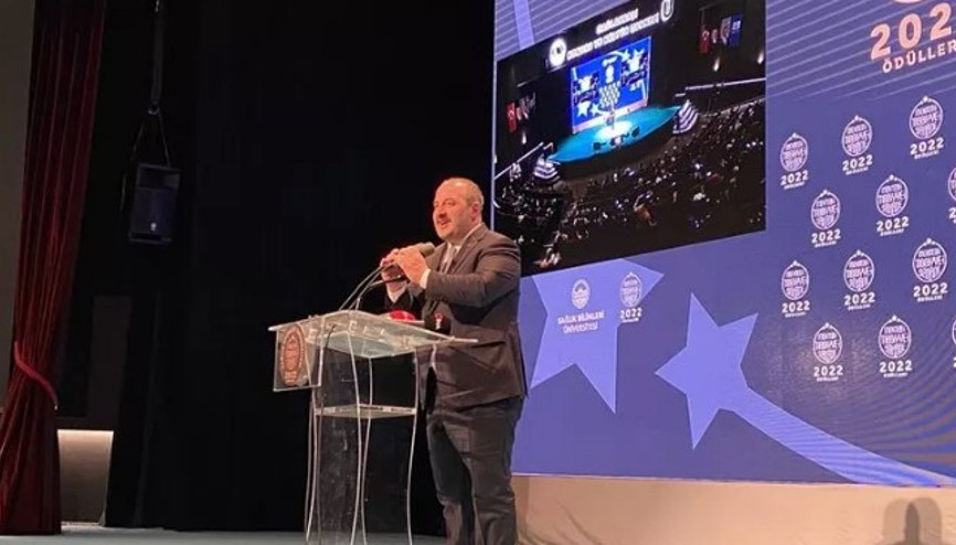 Bakan Varank: Gençlerin varlığı geleceğin aydınlık Türkiye’sinin en büyük teminatıdır