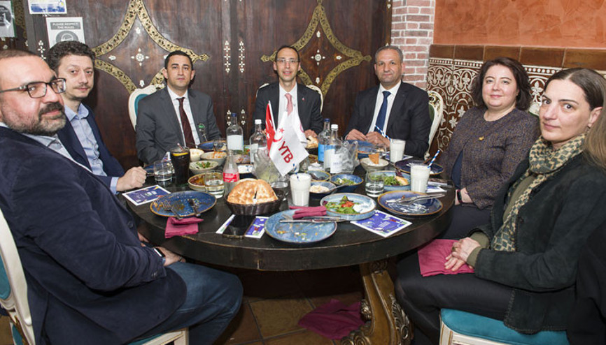 Başkonsolos Atahan’dan ‘siyasete katılın’ çağrısı