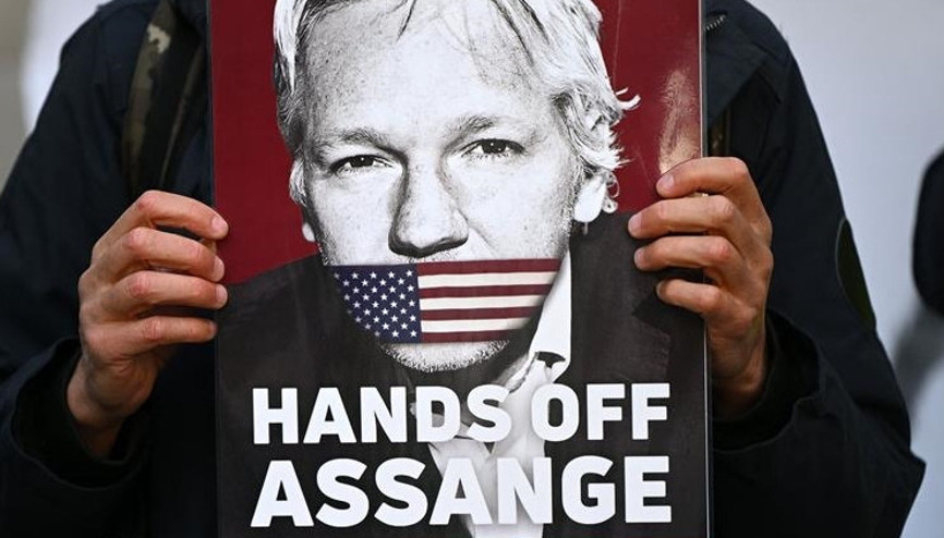 Son dakika... İngiltereden Julian Assange kararı: İade edecekler