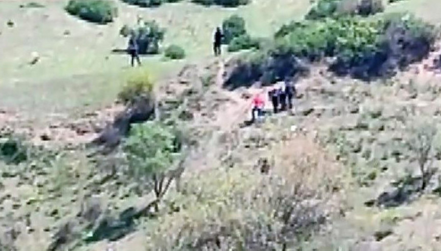 Polisten kaçan hükümlü, çalıların arasında yakalandı