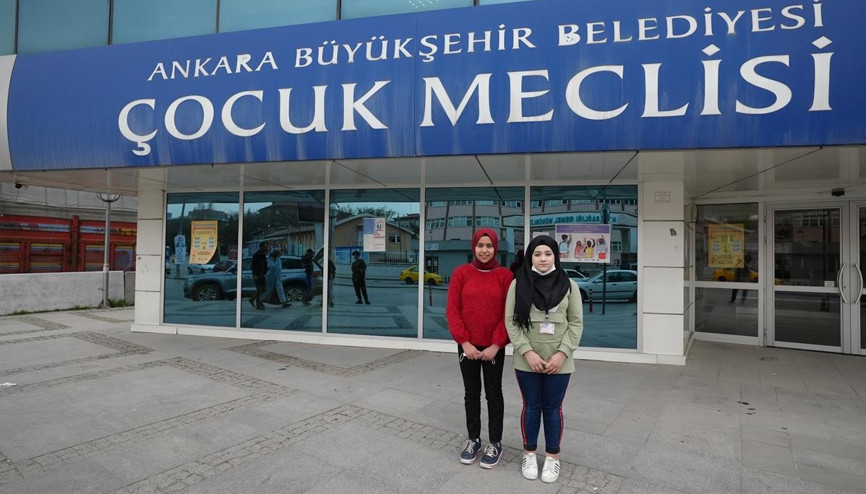 Sığınmacı çocukların 23 Nisan dileği: Savaşsız bir dünya Sığınmacı çocukların 23 Nisan dileği: Savaşsız bir dünya