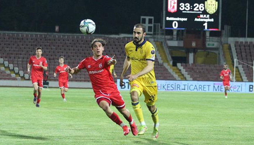 Lider MKE Ankaragücü, Balıkesirspori 2 golle geçti