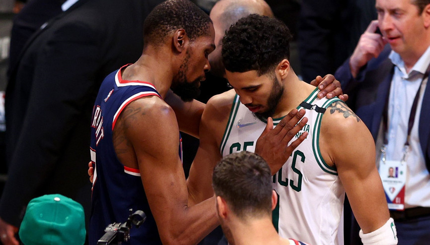 Kevin Durant ve Kyrie Irvingli Brooklyn Netse tarihi şok Kevin Durant ve Kyrie Irvingli Brooklyn Netse tarihi şok