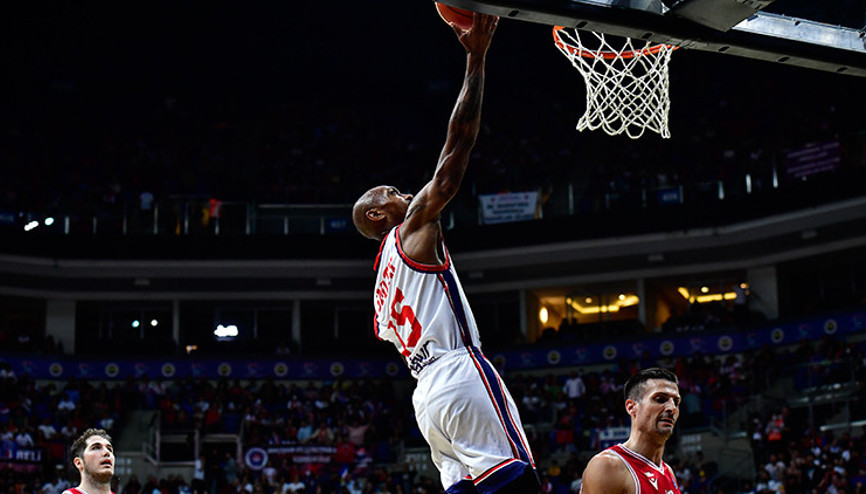 Son Dakika: FIBA Avrupa Kupasında şampiyon Bahçeşehir Koleji Reggiana direnemedi