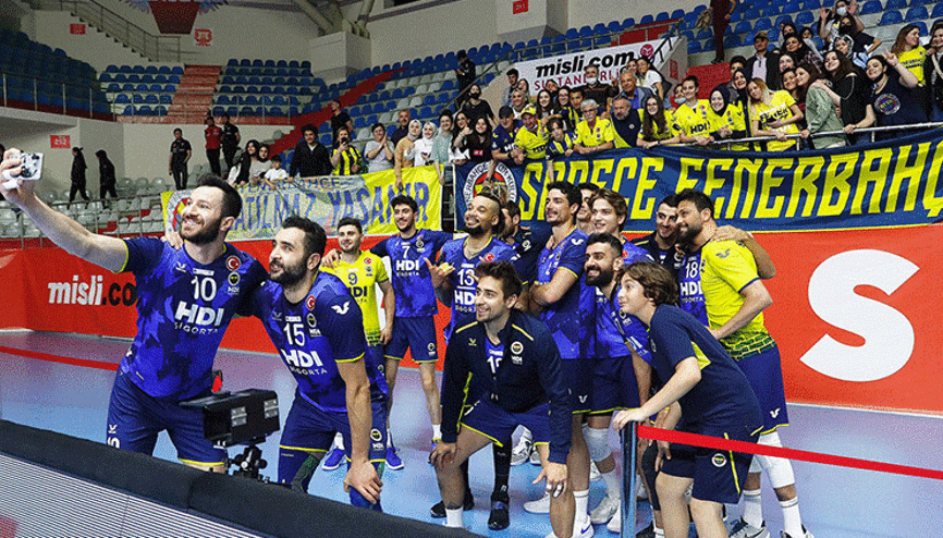 Fenerbahçe HDI Sigorta seride 1-0 öne geçti