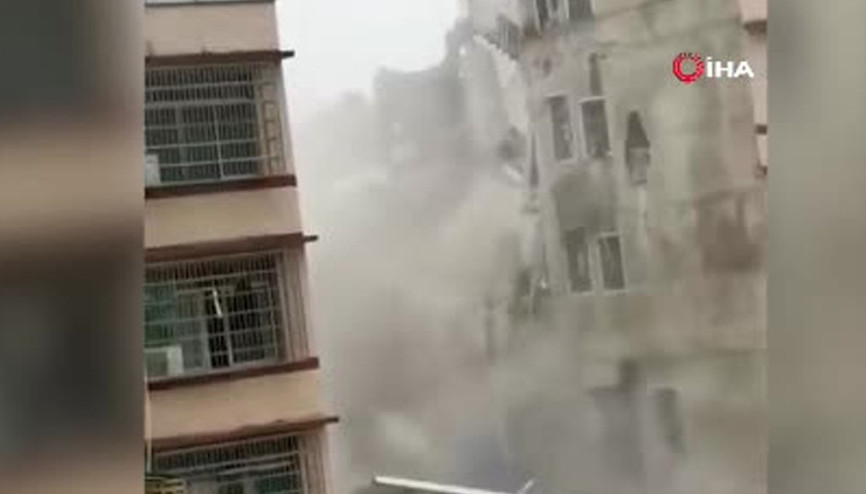 Çinde bina çöktü Arama kurtarma çalışmaları sürüyor