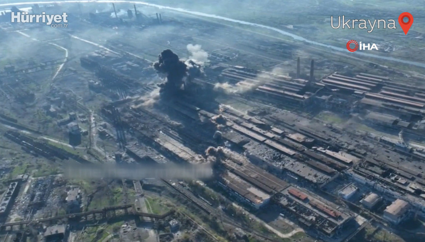 Rus ordusunun Azovstal fabrikasını vurduğu anlar paylaşıldı