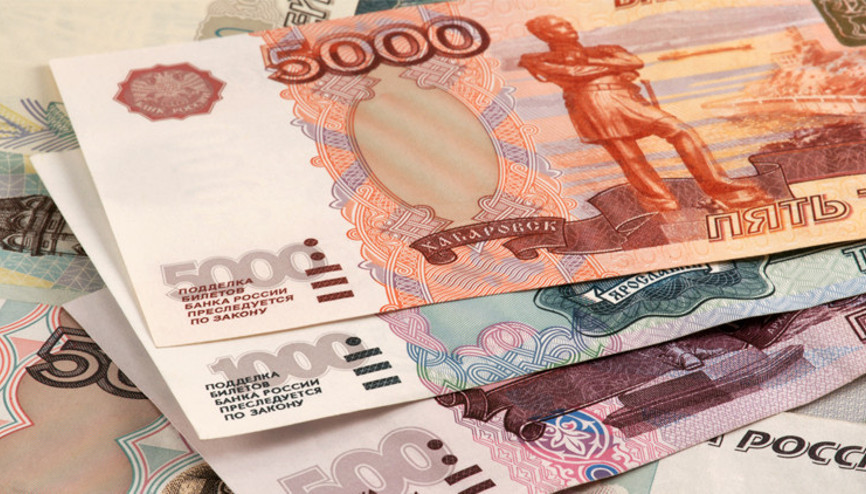Ruble dolar karşısında güçleniyor