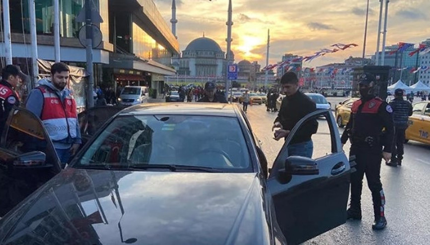 İstanbulda helikopter destekli Yeditepe Huzur uygulaması