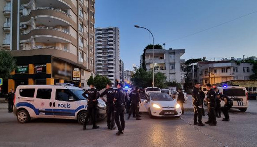 Polisten kaçış böyle bitti: Sürücü yaralandı, 2 arkadaşı gözaltında