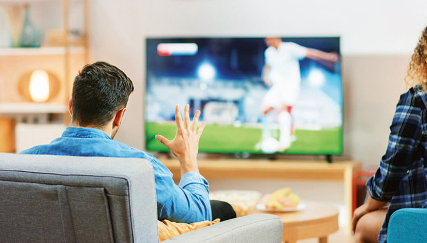 Her yıl 250 bin kişi inme geçiriyor, uzmanlar uyarıyor: TV karşısına çakılmayın