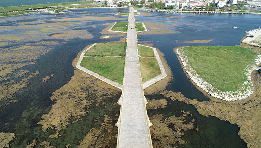 Büyükçekmece Gölünde tedirgin eden görüntü: Daha önce böyle bir şey görmedim