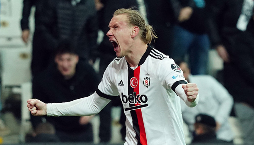 Son dakika: Beşiktaşta Vida ve Rıdvan sezonu kapattı