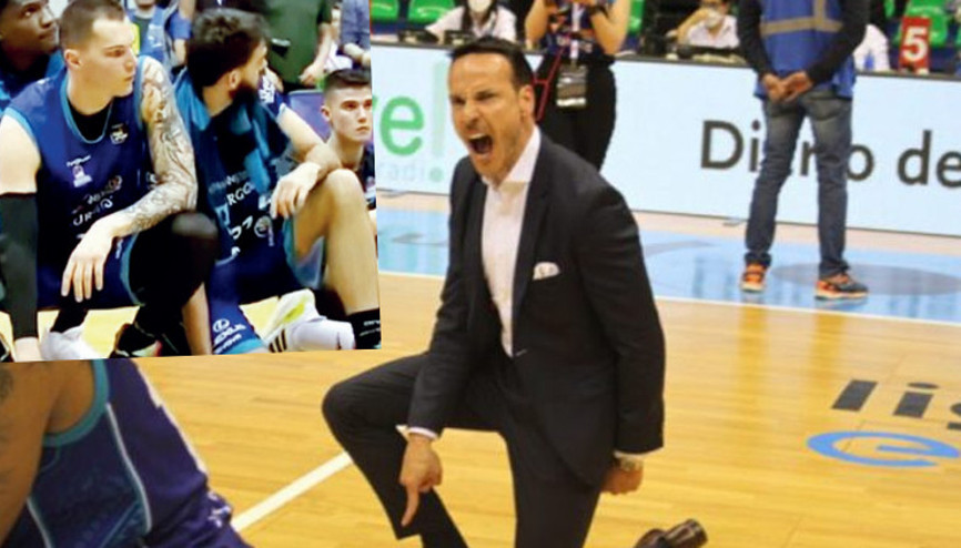 Küme düşen takımına diz çöktürtüp özür diletti