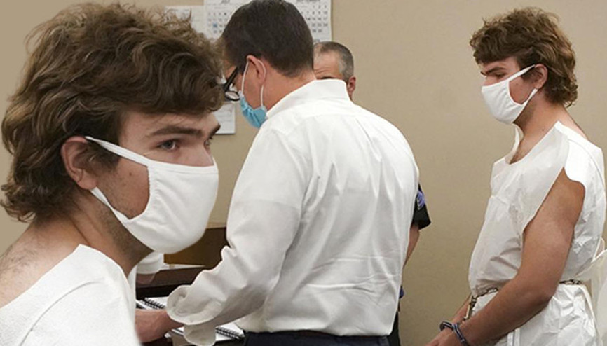 ABDyi kana bulamıştı... Irkçı saldırganla ilgili yeni detaylar ortaya çıktı Hepsi kan donduruyor ABDyi kana bulamıştı... Irkçı saldırganla ilgili yeni detaylar ortaya çıktı Hepsi kan donduruyor