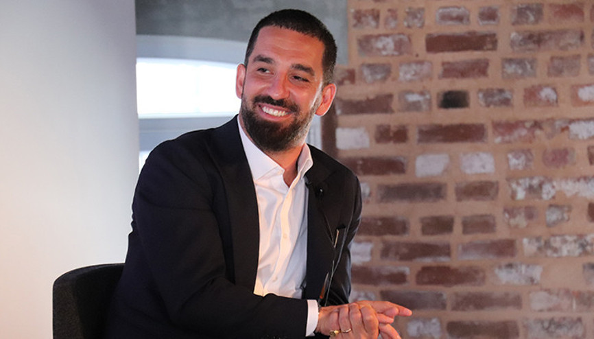 Son Dakika: Galatasarayda Arda Turan sezon sonu futbolu bırakacak mı Yapılan büyük bir yanlış...