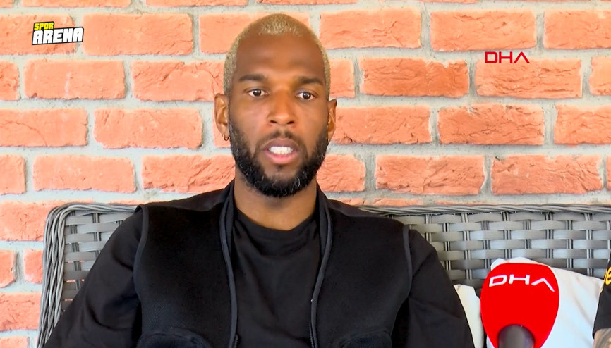 Ryan Babel: Galatasaray ile devam etmek istiyorum