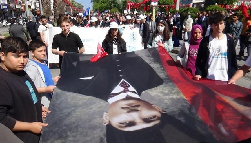 Çanakkalede 19 Mayıs coşkuyla kutlandı
