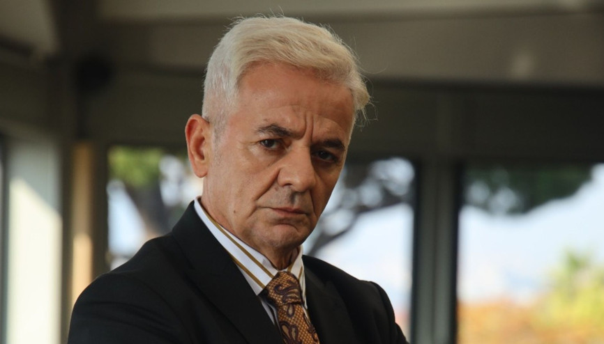 Zafer Algöz kimdir, kaç yaşında, nereli Zafer Algözün oynadığı diziler ve filmler