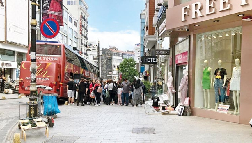 Laleli piyasasında Ukraynalı sevinci Laleli piyasasında Ukraynalı sevinci