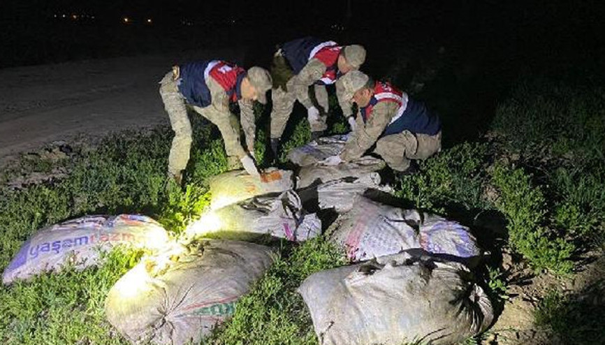 Vanda kaçak avlanan 6,5 ton inci kefali ele geçirdi