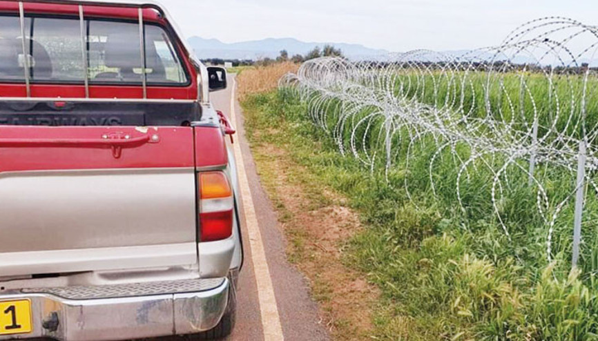 Rumlar’dan KKTC sınırına dikenli tel