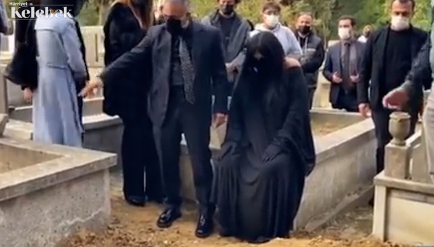 Bülent Ersoyun babasının mezarı başında söyledikleri aylar sonra gündem oldu.