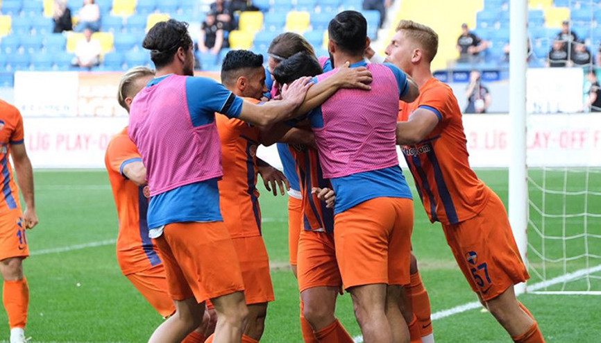 İskenderunspor, TFF 2. Lige yükseldi Jan Olde Riekerink...