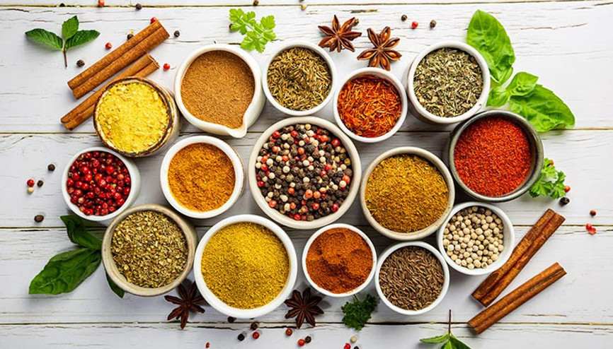 Kokusu, Rengi ve Lezzetiyle Yemeklerin Baş Tacı Baharatların Dünyasına Yolculuk