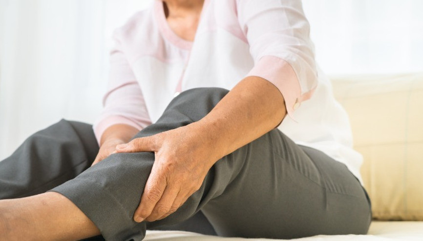 Bacaklarda damar tıkanıklığına yol açan 8 etken