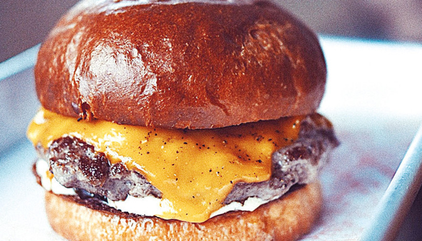 Bugün Dünya Hamburger Günü: Ekmeği bulut, köftesi sulu olsun