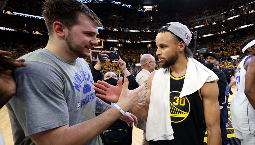 NBAde ilk finalist belli oldu Jordanlı Chicago Bullsdan sonra bir ilk...