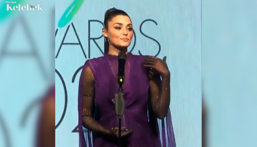 Hande Erçel, yaptığı konuşma ile ablası Gamze Erçeli ağlattı.