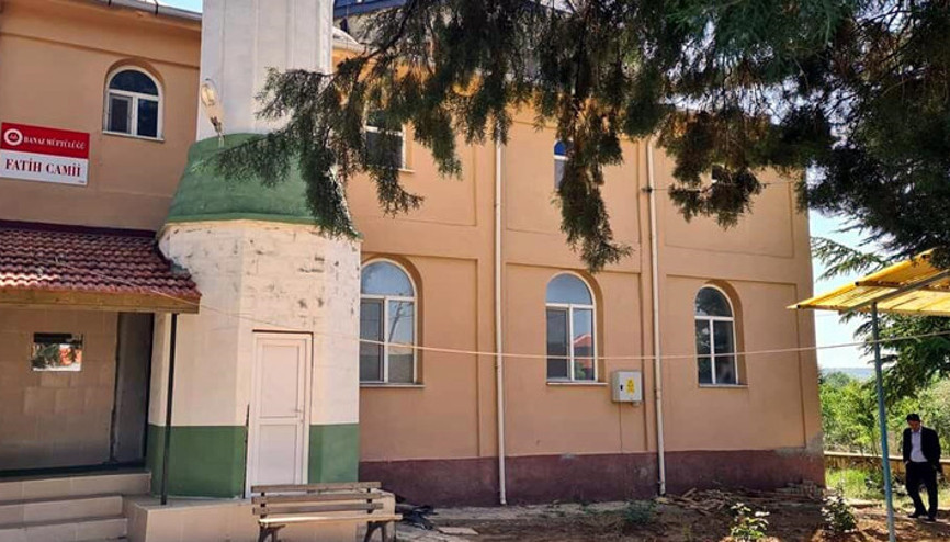 İnşaat işçileri, cami kubbesinden düştü: 1 ölü, 1 yaralı