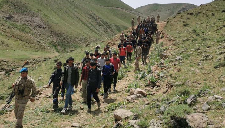 Vanda 48 kaçak göçmen yakalandı