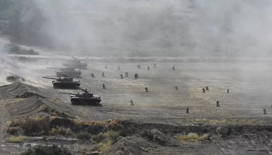 İzmirde nefes kesen Efes-2022 Tatbikatı