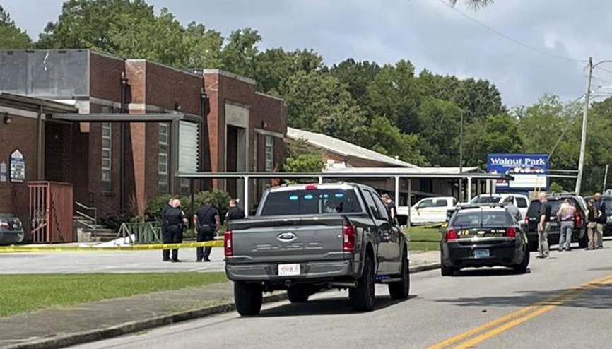 Yine ABD İlkokula girmeye çalışan kişi polis tarafından öldürüldü
