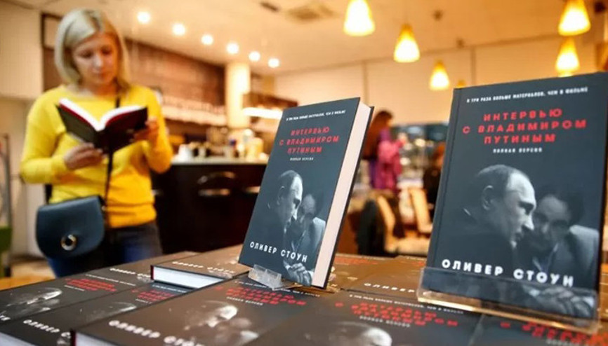 Ukraynadan Rusça hamlesi: Kitaplara ve müziğe sınırlamalar getiriliyor