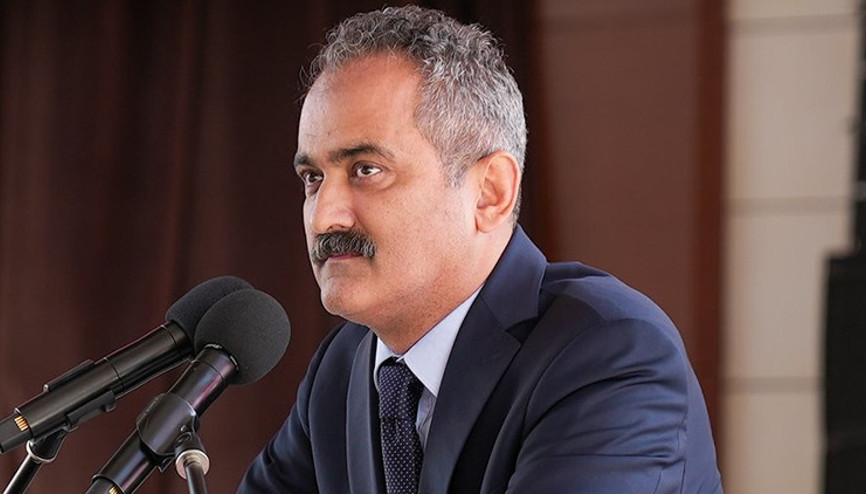 Bakan Özer: İlk kez kız çocuklarının okullaşma oranı erkek çocuklarını geçti Bakan Özer: İlk kez kız çocuklarının okullaşma oranı erkek çocuklarını geçti