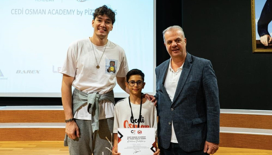 Cedi Osman gençlerle buluştu