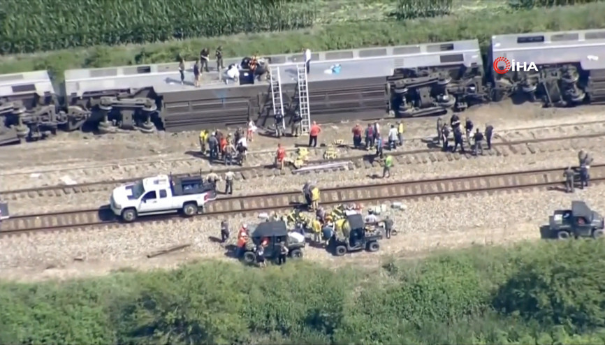 ABDde korkunç kaza 243 yolculu tren raydan çıktı