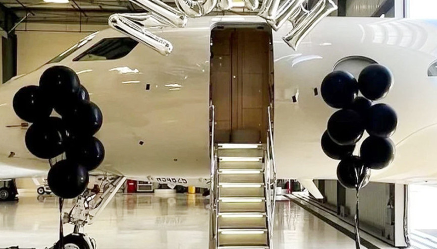 Özel uçağını 9 yaşındaki kızına ödünç verdi: Zenginlik böyledir