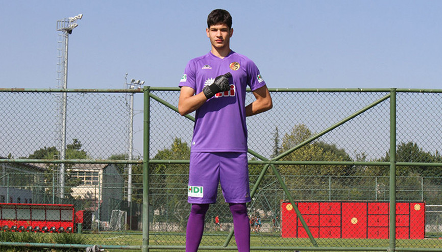 19 yaşındaki Cengiz Alp Köseer, Eyüpsporda