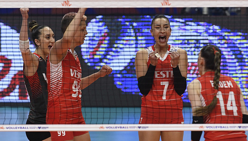 Filenin Sultanları, Hollandayı 3-0 ile geçti
