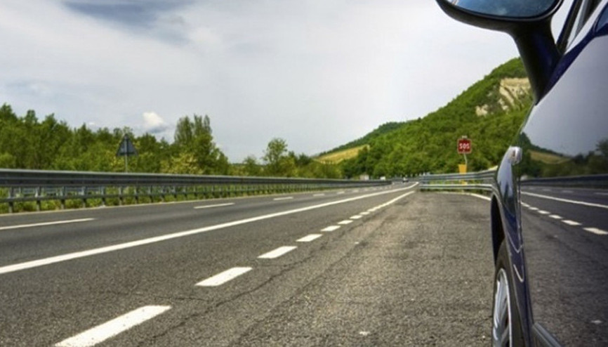 Dikkat hızlanıyoruz: Otoyollarda hız sınırı 120 km/s’den 130 km/s’ye çıktı