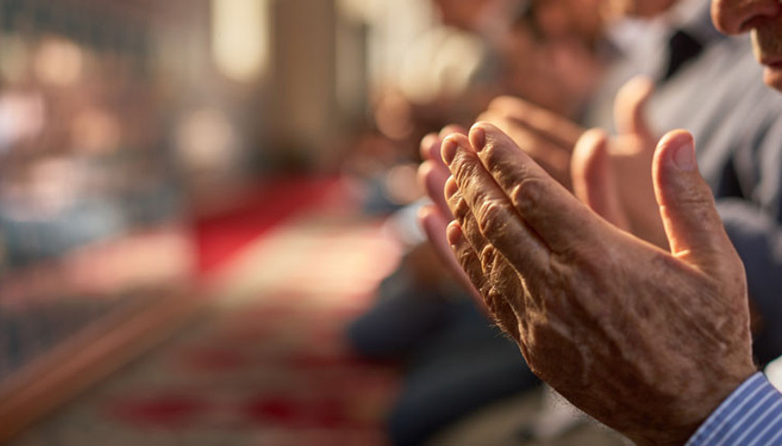 Kurban Bayramı namazı saat kaçta kılınacak Diyanet İşleri Başkanlığı İSTANBUL, ANKARA, İZMİR ve  il il bayram namazı saatlerini açıkladı