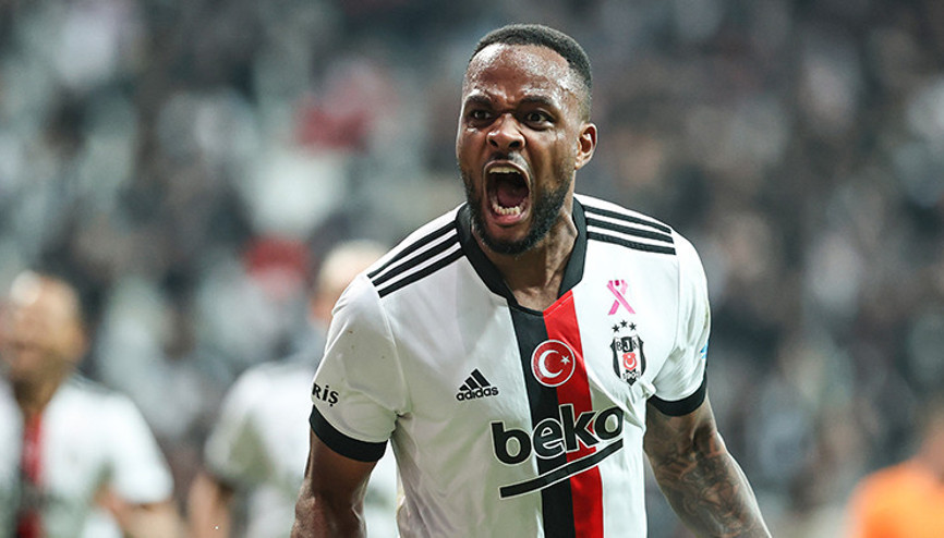Son dakika: Cyle Larin, Beşiktaşa veda etti