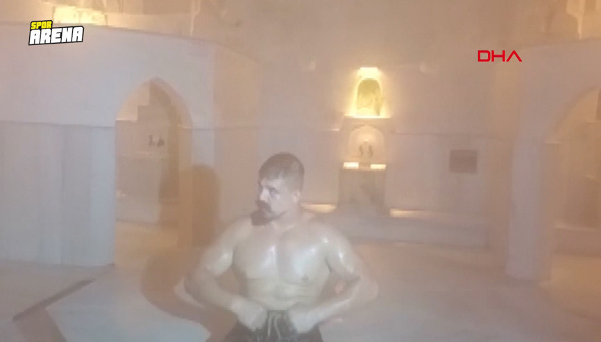 Kırkpınar başpehlivanı Şimşek, hamam ritüelini bozmadı