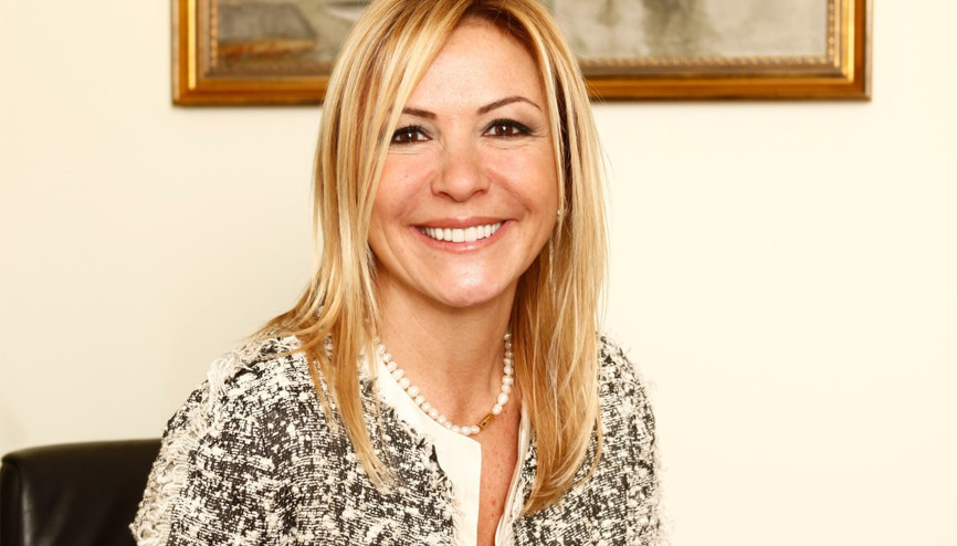 Ev içi şiddete karşı çalışanların yanında durma taahhüdü