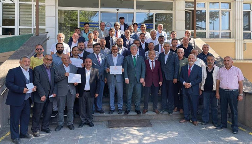 Dodurga’da belediye başkanlığını kazanan Kaşıkcı mazbatasını aldı